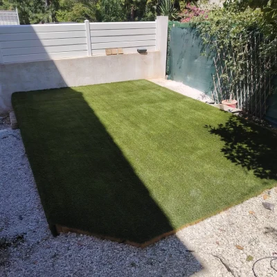 La Brouette Bleue, Artisan paysagiste, jardinier, près de Toulon VAR. Entretien de jardins et espaces verts, remise en état, création et aménagement paysager